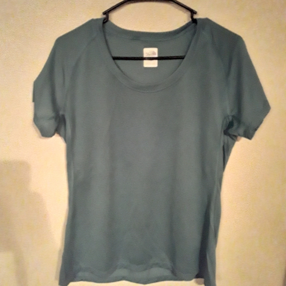 North Face athletic T shirts